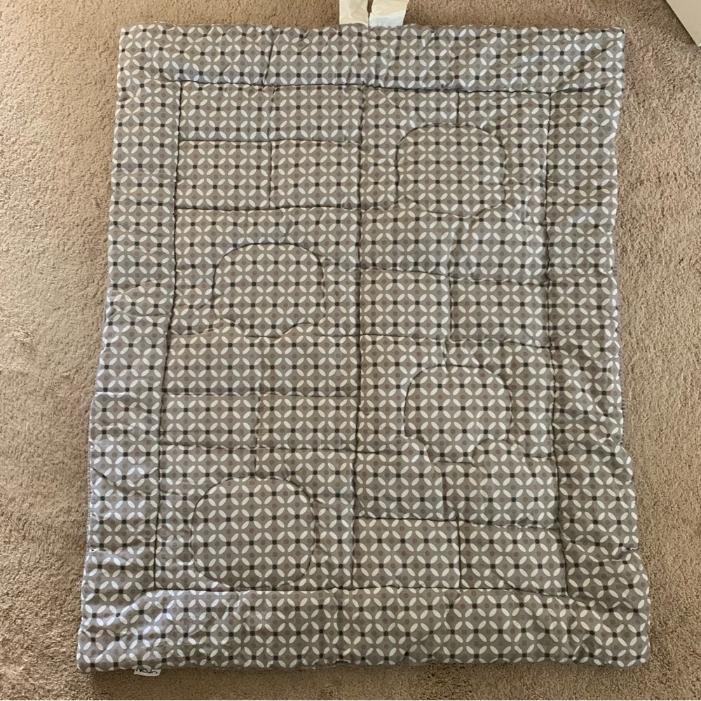 Adorable‎ Animal Friends Patchwork Quilt - Gray, Cream, Tan - Picture 7 of 7
